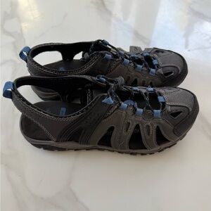 Ozark Trail Men's Black and Blue Outdoor Sandals